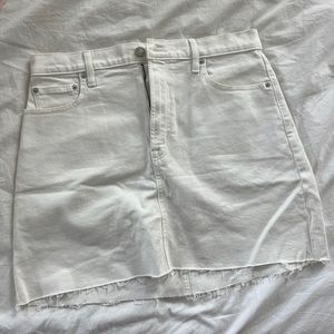 White denim skirt